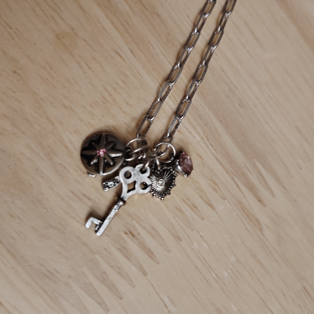 Urban Outfitters Antiqued Silver Vintage Style Gothic Key Charm Pendant Necklace
